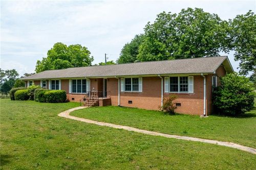 570 Wildcat Bridge Rd, Royston, GA, 30662-4516 | Card Image