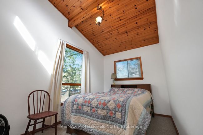 6547 Kennisis Lake Rd, House other with 3 bedrooms, 1 bathrooms and 3 parking in Haliburton ON | Image 23