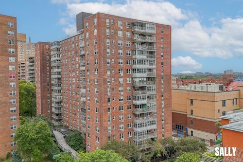5e-138-10 Franklin Avenue, New York, NY, 11355 | Card Image