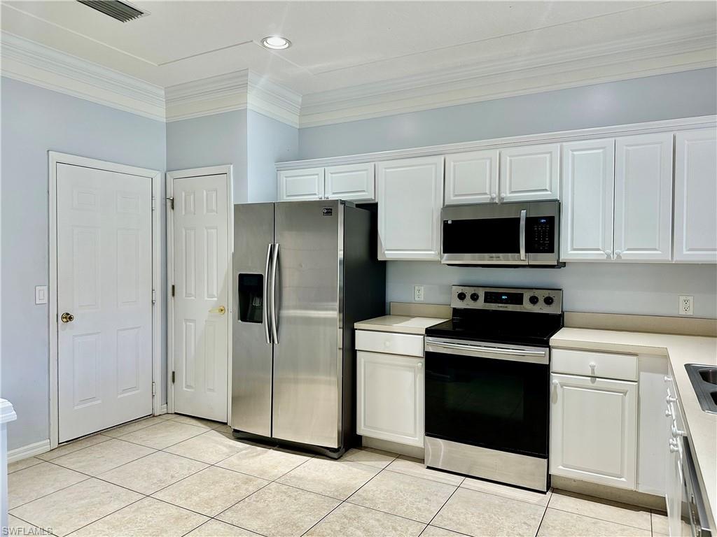 Residential Lease in NAPLES 5