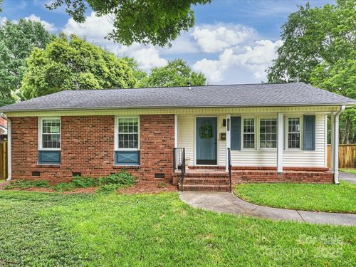 5923 Brookhaven Rd, Charlotte, NC, 28210-3811 | Card Image