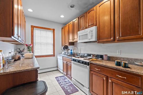 10-623 Whitney Avenue, New Haven, CT, 06511 | Card Image