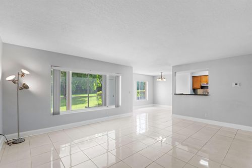 16-103-815 W Boynton Beach Blvd, Boynton Beach, FL, 33426-3665 | Card Image