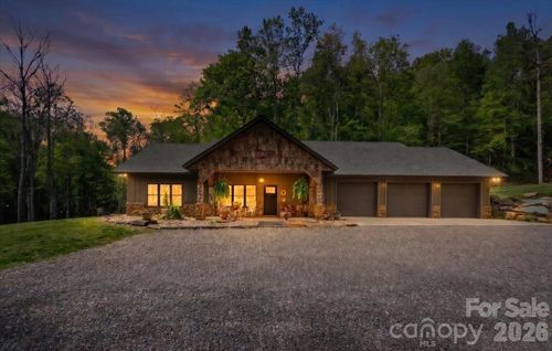 183 Mayfly Ct, Spruce Pine, NC, 28777-0777 | Card Image