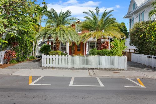 723 Eaton St, Key West, FL, 33040-6847 | Card Image