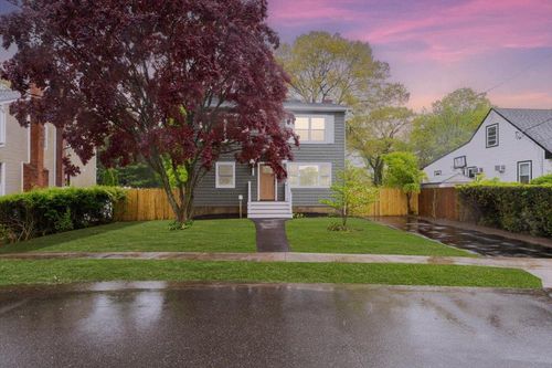 105 Phyllis Dr, Lindenhurst, NY, 11757-5415 | Card Image