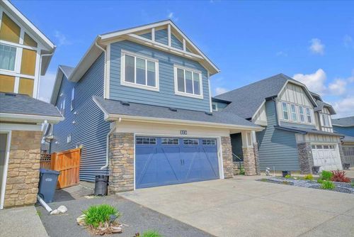271 Mountainview Drive, Okotoks, AB, T1S0N1 | Card Image