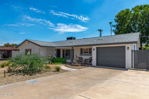 3813 E Vernon Ave, Phoenix, AZ, 85008-2243 | Card Image