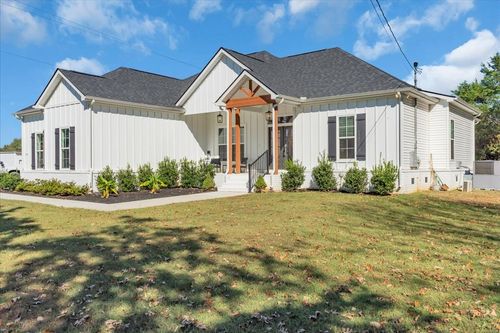 114 Cunningham Ln, Shelbyville, TN, 37160-7321 | Card Image