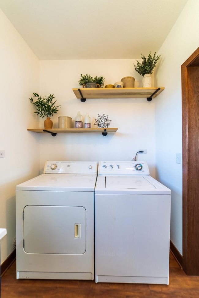 washer and dryer are included | Image 15