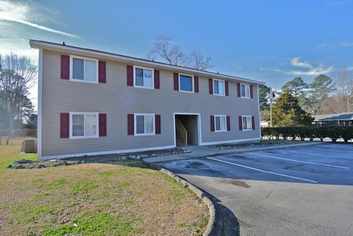 apt-d-1727 Elmwood St, New Bern, NC, 28560-4566 | Card Image