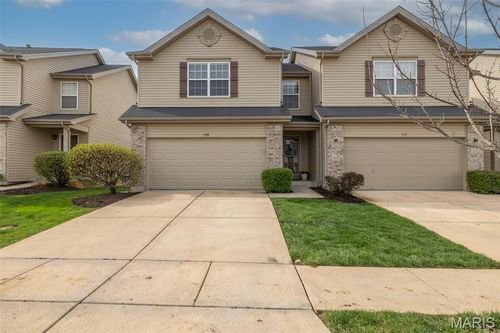 539 Country Circle Dr, Lake St Louis, MO, 63367-5833 | Card Image