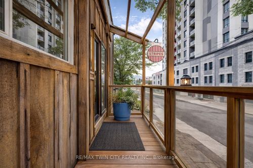 24 Madison Ave S, Kitchener, ON, N2G3M3 | Card Image