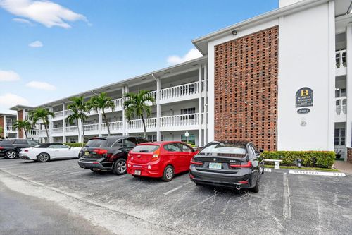 apt-b105-5203 Ne 24th Ter, Fort Lauderdale, FL, 33308-3948 | Card Image