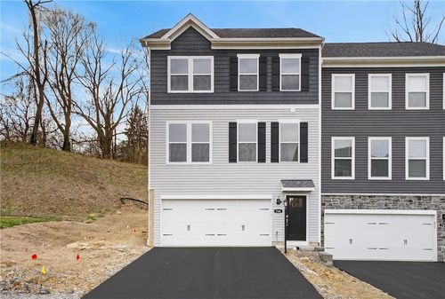 704 Olivia St, Pittsburgh, PA, 15205-9509 | Card Image