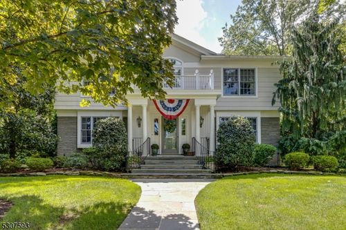 11 Mountainview Dr, Mountainside, NJ, 07092-2510 | Card Image