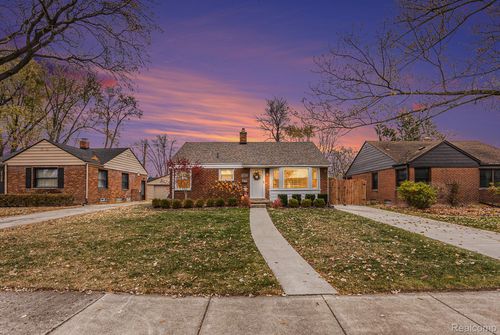 2112 Ellwood Ave, Berkley, MI, 48072-3203 | Card Image