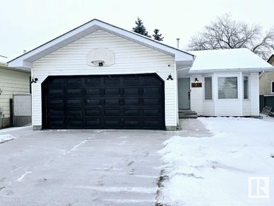 1135 49a St Nw, House other with 5 bedrooms, 3 bathrooms and null parking in Edmonton AB | Image 3