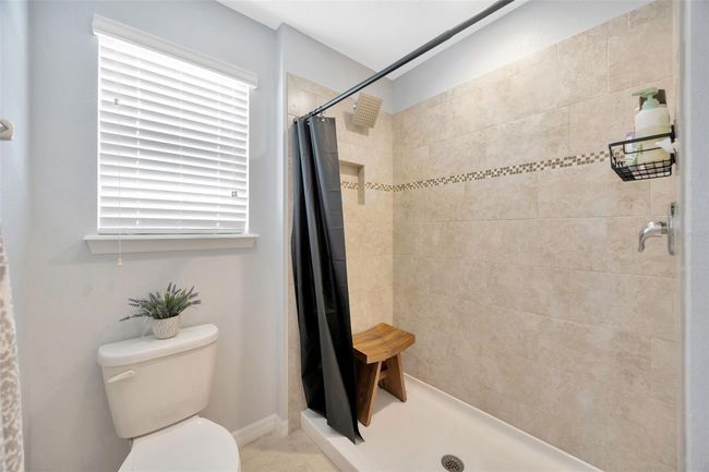 Bath 3 | Image 49