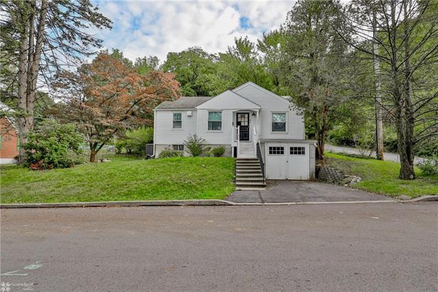 Moravia St, Fountain Hill, PA 18015