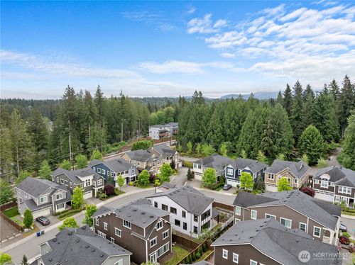 1431 243rd Place Ne, Sammamish, WA, 98074 | Card Image