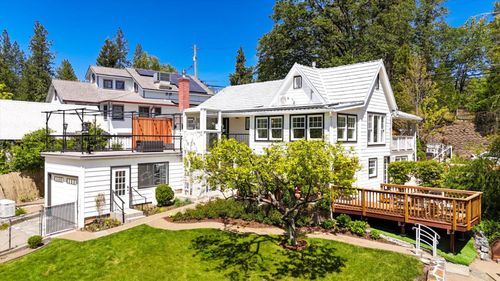 611 W Broad St, Nevada City, CA, 95959-2117 | Card Image