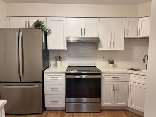 apt-a4-607 W Central Rd, Mount Prospect, IL, 60056-2348 | Card Image