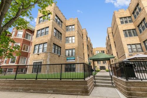 3-7618 Eastlake Ter, Chicago, IL, 60626-1432 | Card Image