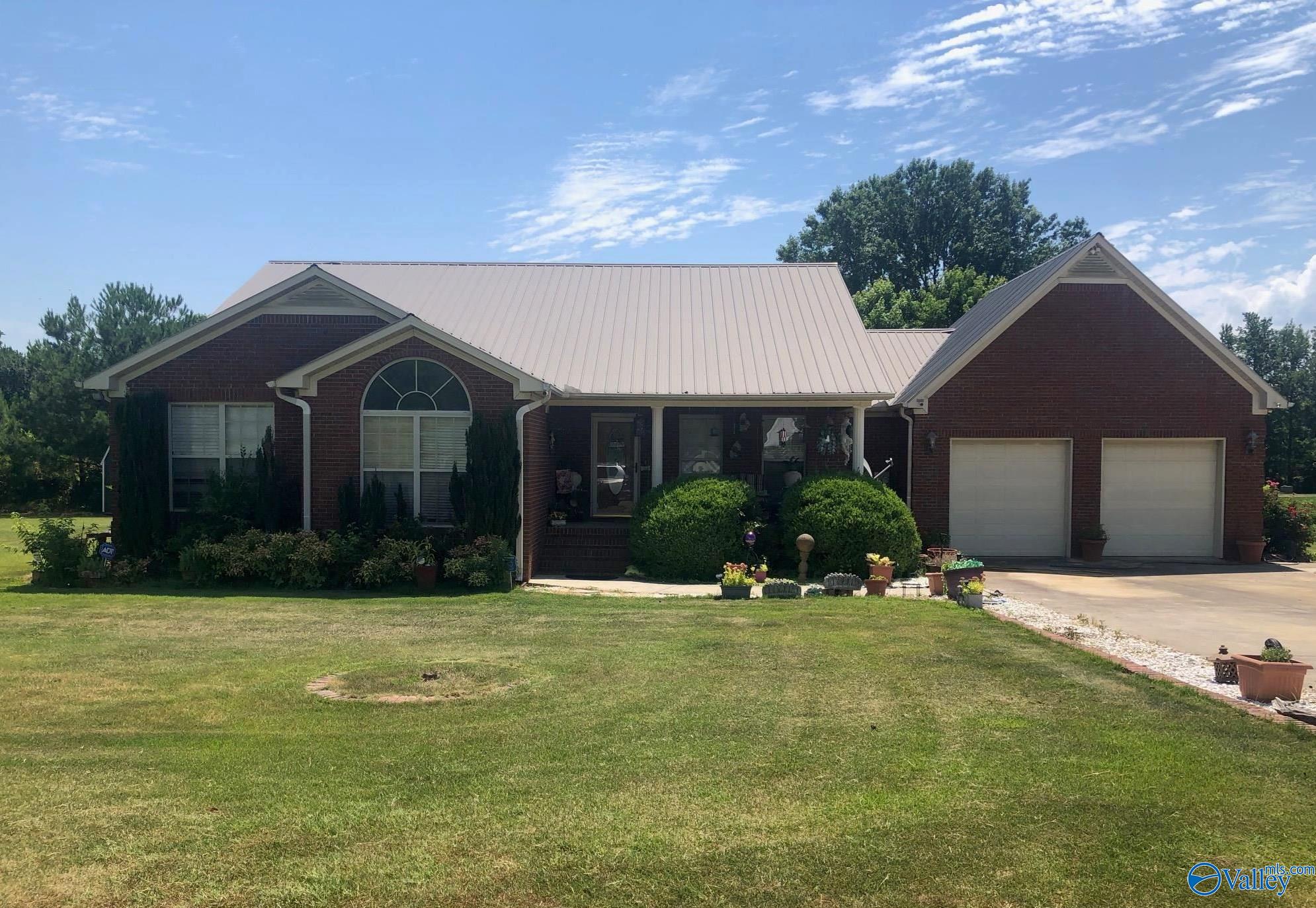 Hummingbird Ln, Grant, AL 35747