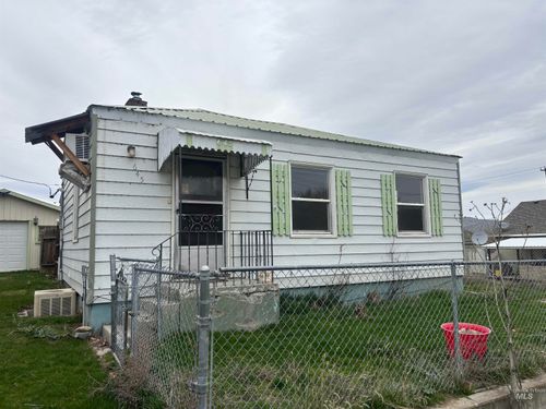 645 E 3rd St, Huntington, OR, 97907 | Card Image