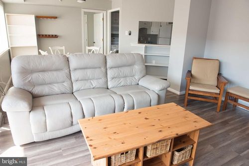 apt-1507-1301 N Courthouse Rd, ARLINGTON, VA, 22201-2537 | Card Image