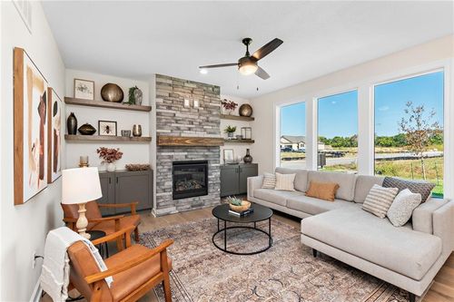 20727 Emerald St, Spring Hill, KS, 66083-7710 | Card Image