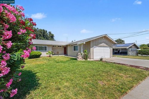 123 E Lake Dr, Antioch, CA, 94509 | Card Image
