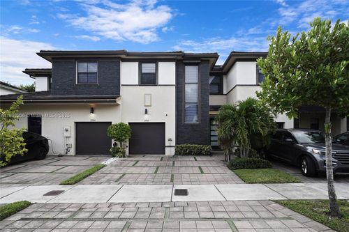 15922-15922 Nw 91st Ct, Miami Lakes, FL, 33018-6362 | Card Image