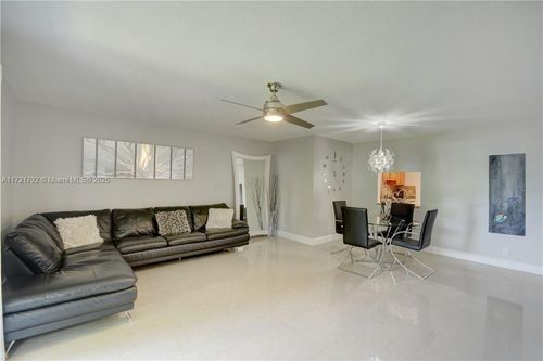 apt-204e-7000 Nova Dr, Davie, FL, 33317-7130 | Card Image