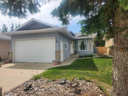 368 Heritage Crescent W, Lethbridge, AB, T1K6S3 | Card Image