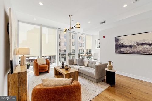 7-262 S 16th St, PHILADELPHIA, PA, 19102-3318 | Card Image