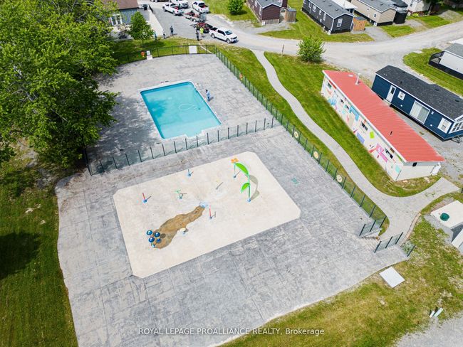 486 Cty Rd 18   3 Beachview Lane, House other with 2 bedrooms, 1 bathrooms and 2 parking in Prince Edward County ON | Image 36