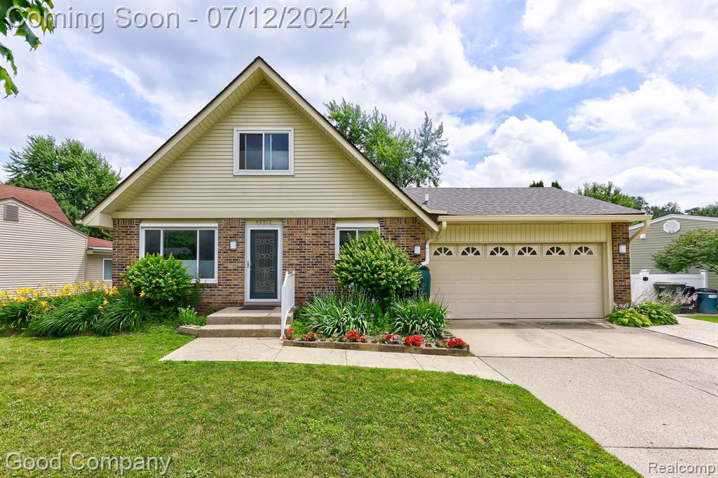Champlain Ct, Canton, MI 48188