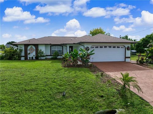 806 Felix Ave N, Lehigh Acres, FL, 33971-4911 | Card Image