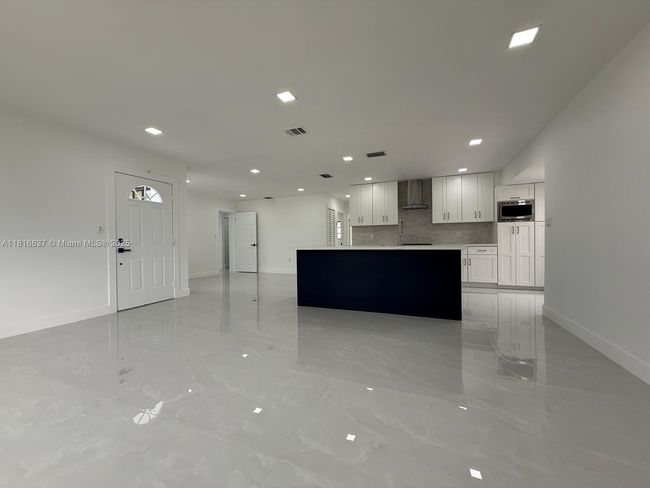 4314 Sw 97 Th Ct, House other with 5 bedrooms, 2 bathrooms and null parking in Miami FL | Image 14