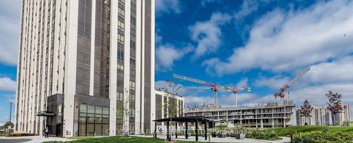 320-9085 Jane St, Concord, ON, L4K0L8 | Card Image