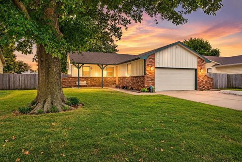 10309 W Dora St, Wichita, KS, 67209-1968 | Card Image