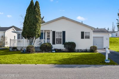 126 Perrys Lane, Home with 2 bedrooms, 2 bathrooms and null parking in Stafford NJ | Image 1