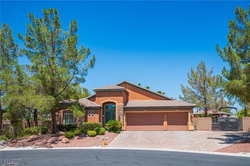 5832 Farnsworth Pond Ave, Las Vegas, NV, 89130-7020 | Card Image