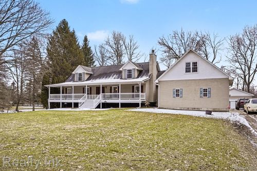 11661 Shaffer Rd, Springfld Twp, MI, 48350-3838 | Card Image