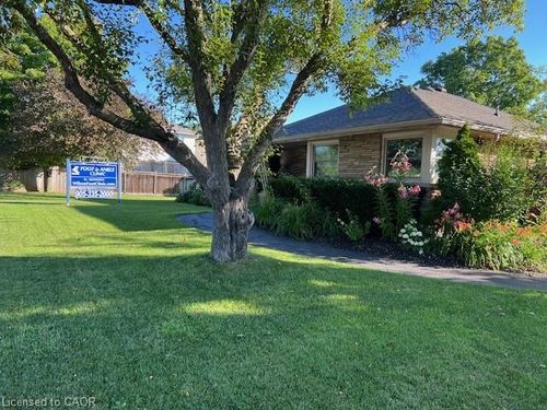 2409 Walker'S Line, Burlington, ON, L7M4K1 | Card Image