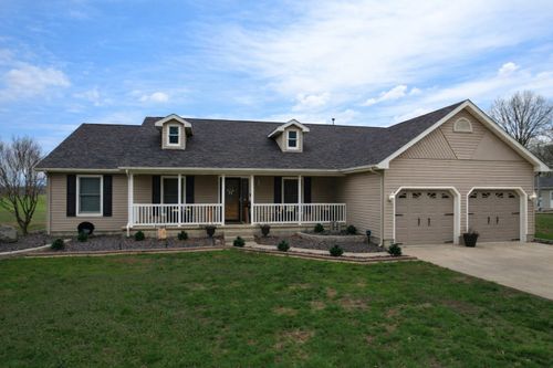 2861 College Street Rd, Salem, IL, 62881-3610 | Card Image