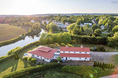 {{alt}} | Card Image