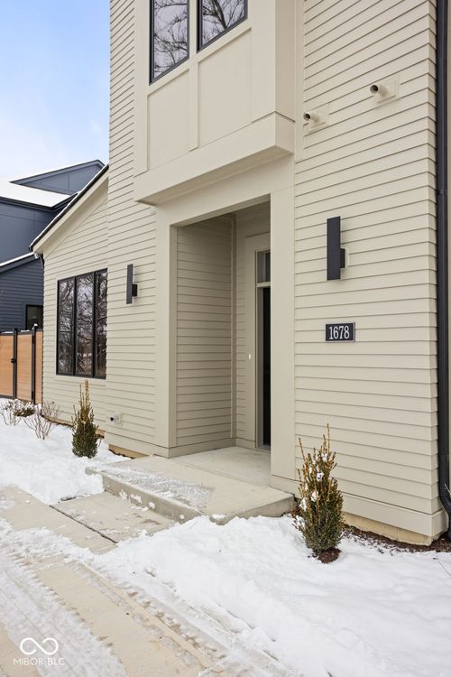 1678 Coach Dr, Westfield, IN, 46074-1155 | Card Image